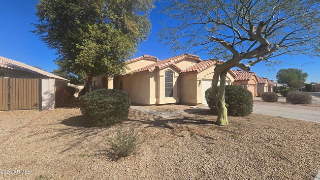 Building Photo - 12742 W Palm Ln