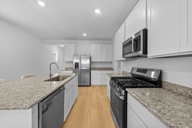 Building Photo - 18006 Lasso Mls Dr