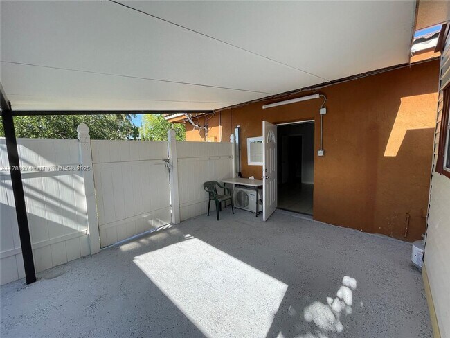 Foto del edificio - 12834 SW 210th Terrace