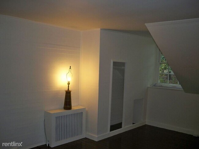 Foto del edificio - 3 br, 1 bath House - 0 Lewis Mountain