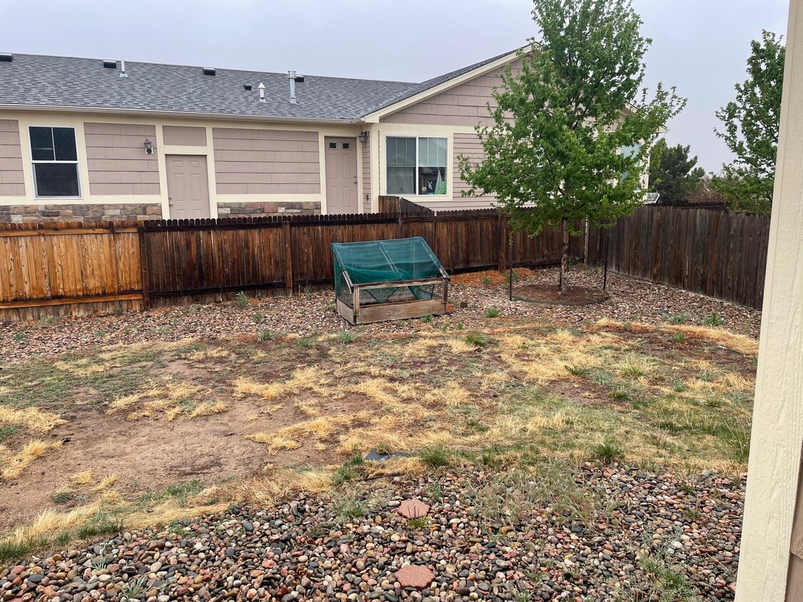 Building Photo - 6559 Gelbvieh Rd