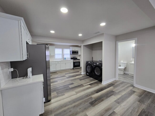 Building Photo - 4225 20th Pl