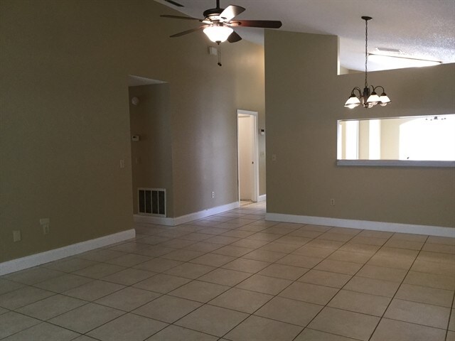 Foto del edificio - 4533 Bridgeton Ln