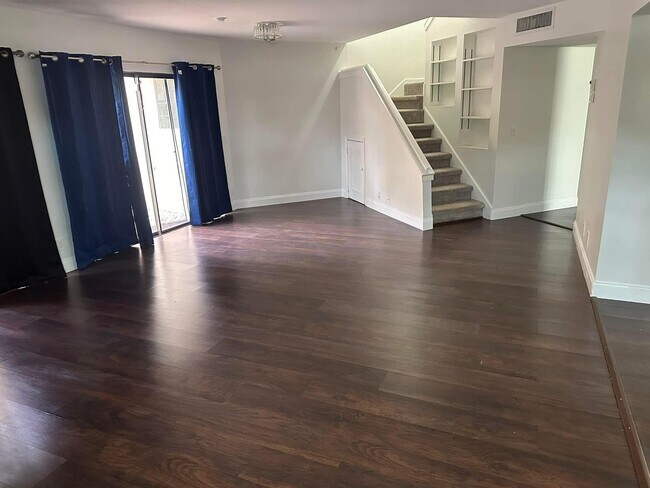Building Photo - 103 Weybridge Cir