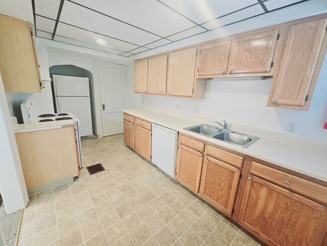 Building Photo - 408-410 West 6th Street