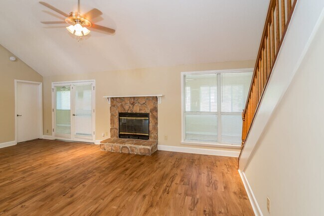 Building Photo - 2310 Eagles Nest Rd
