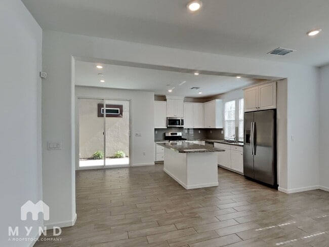 Building Photo - 1680 Matmor Rd