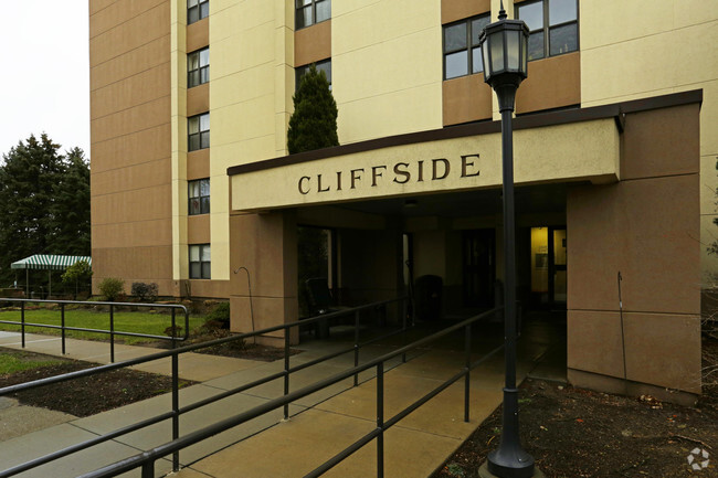 Foto del edificio - Cliffside Apartments