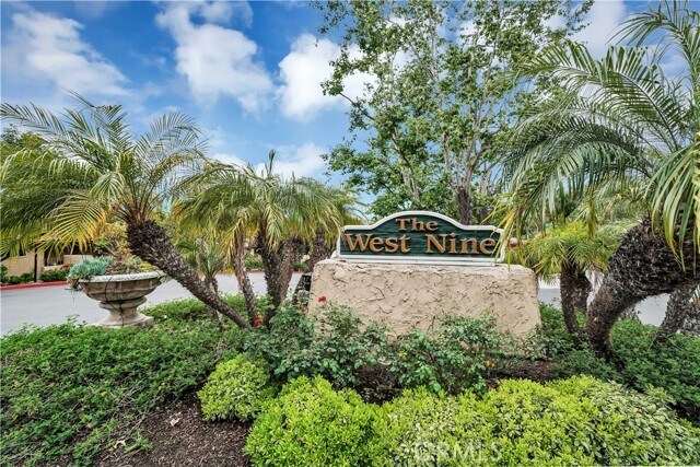 Primary Photo - 31236 W Nine Dr