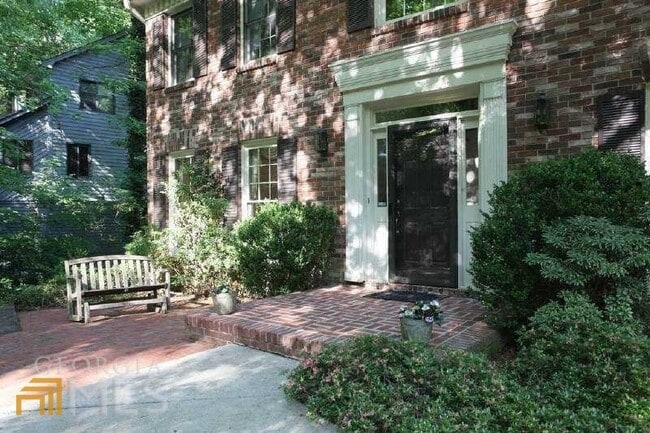 Building Photo - 435 W Spalding Dr