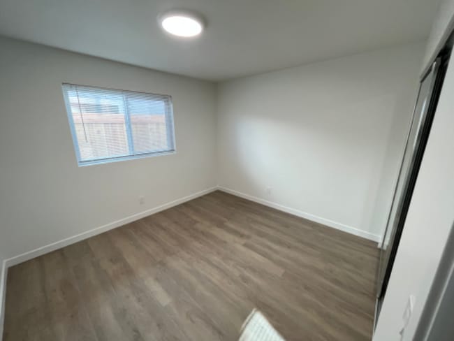 Foto del edificio - 4732 Bancroft St