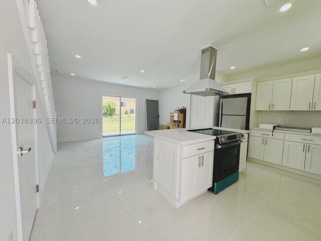 Foto del edificio - 8005 NW 14th Ave