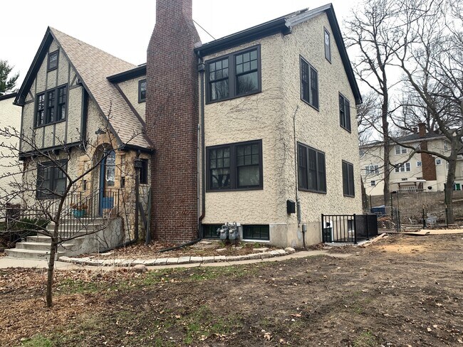 Exterior View - 4334 Drew Ave S