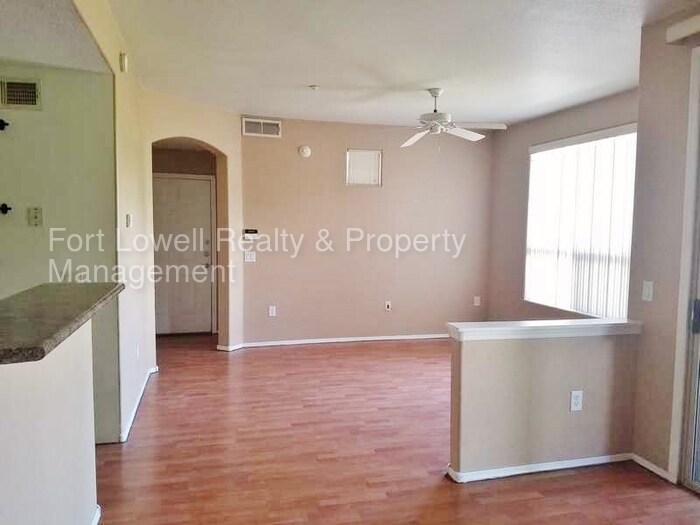 Primary Photo - 5303 N 7th St