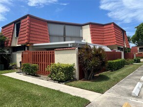 Building Photo - 3940 Victoria Dr