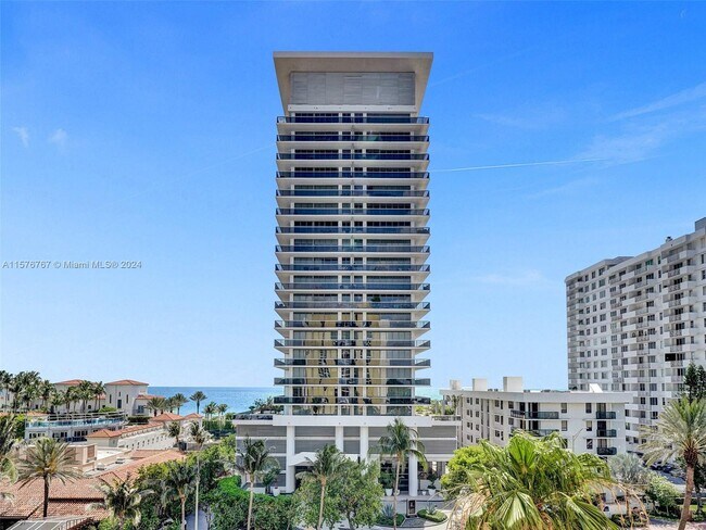 Building Photo - 5880 Collins Ave
