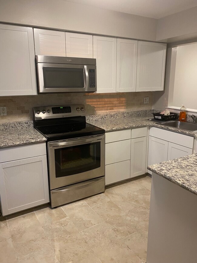 Foto del edificio - 15355 Gatehouse Ter