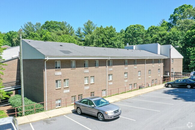 Arrowhead Apartments Asheville Nc Apartments Com