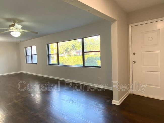 Photo - 1612 E 33rd Ave House