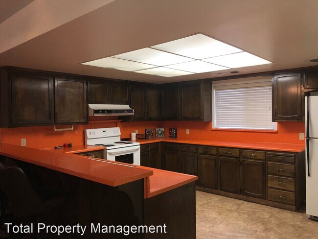 Foto del edificio - 3 br, 2 bath House - 1607 N Redington St
