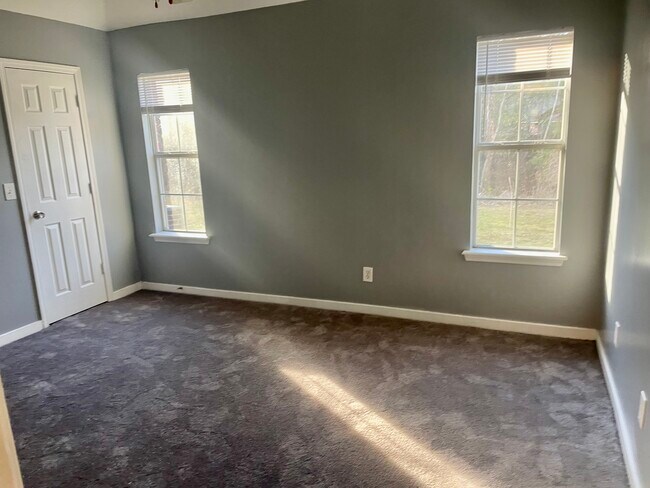 Master Bedroom - 136 Brooklynn St