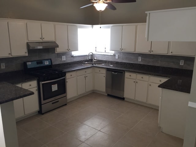 Building Photo - 1605 Cezanne Cir