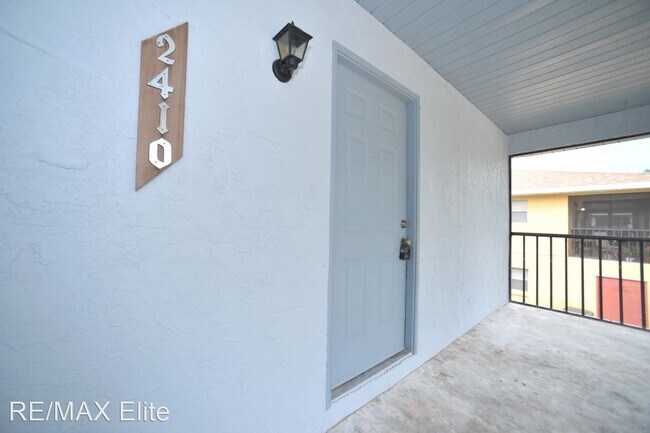 Building Photo - 2 br, 1 bath House - 2410 Fox Hollow Dr