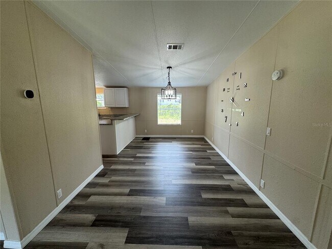 Foto del edificio - 18384 SE 54th St