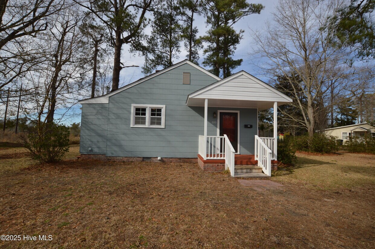 Foto principal - 500 Sherwood Rd