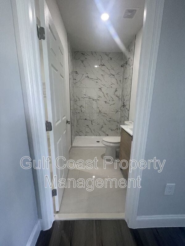 Building Photo - 139 Greenbriar Blvd
