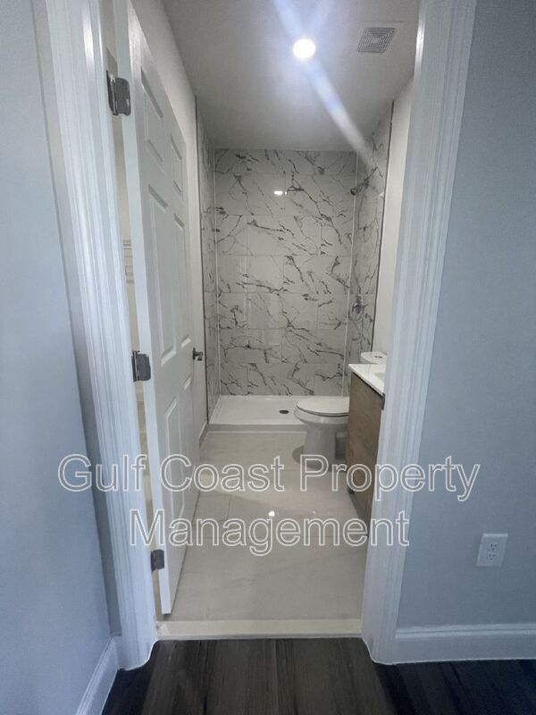 Foto del edificio - 139 Greenbriar Blvd