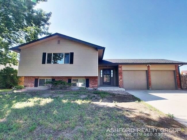 Building Photo - 7515 Deer Trail