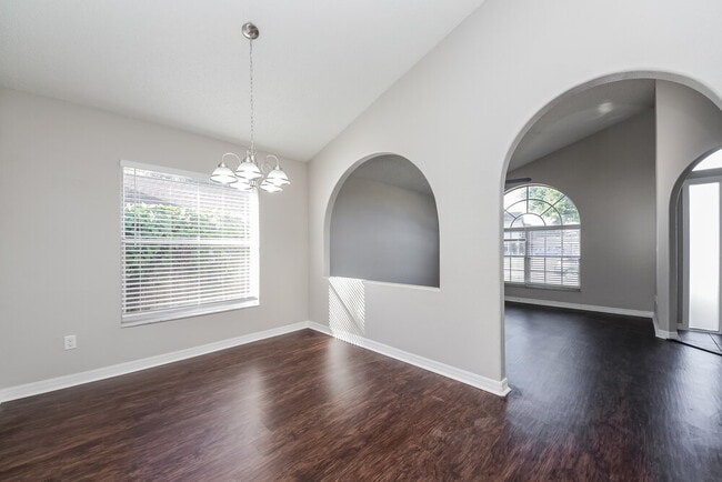 Building Photo - 16444 Coopers Hawk Ave