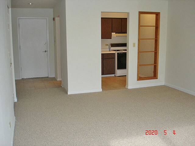 Building Photo - 5100 Carriageway Dr