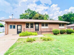 Building Photo - 3606 NW Kenard Ave