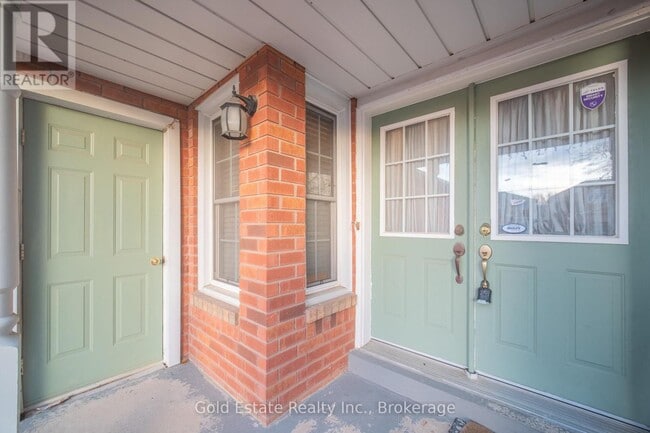 Building Photo - 3850 Cedar Hedge Rise