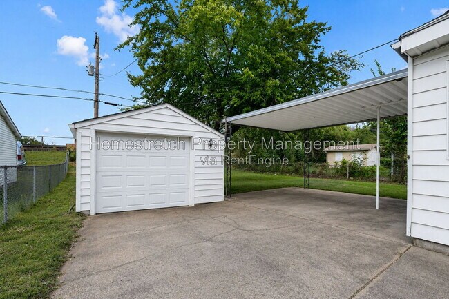 Building Photo - 161 Cameron Rd