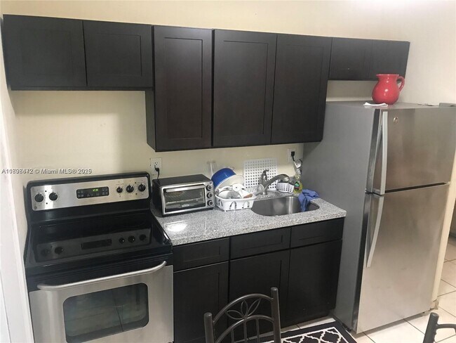 Foto del edificio - 133 NW 57th St