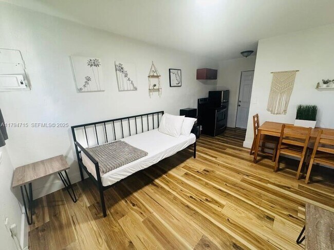 Foto del edificio - 7638 N Miami Ave