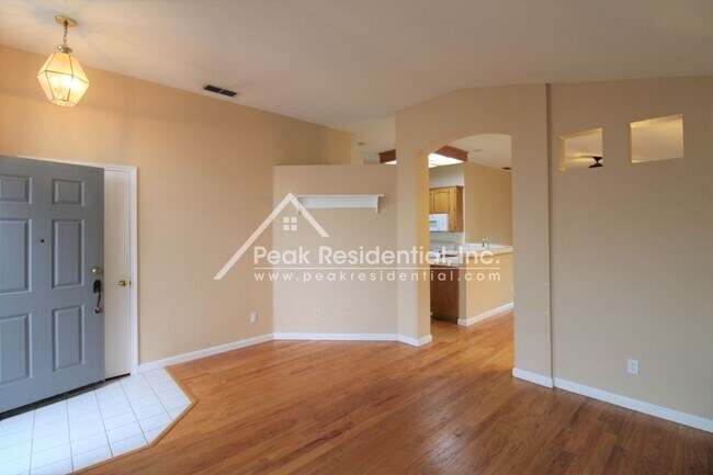 Building Photo - 3 br, 2 bath House - 8617 Black Kite Dr
