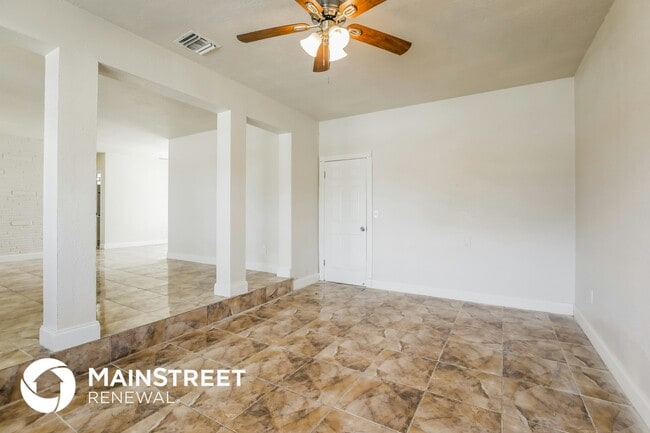 Foto del edificio - 900 NW 199th St