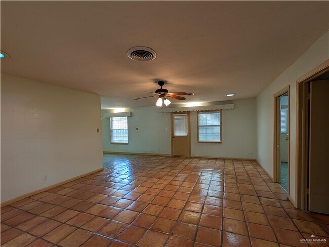 Foto del edificio - 2110 N 12th St