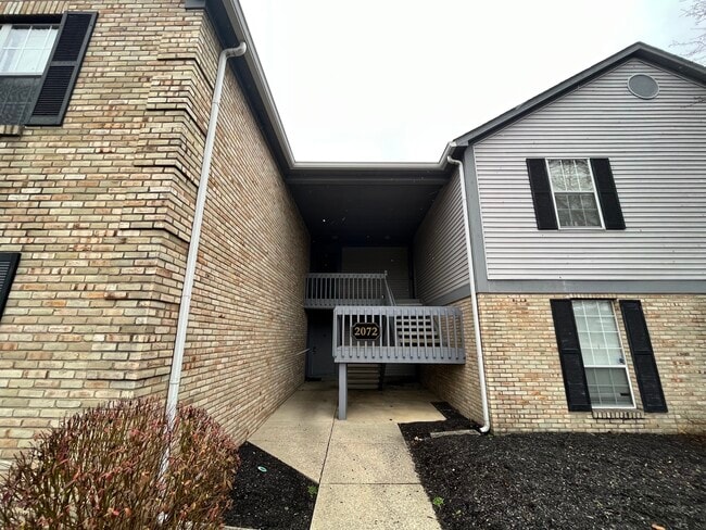 Building Photo - 2072 Park Run Dr