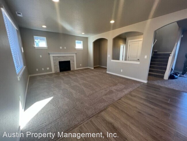 Building Photo - 4 br, 2.5 bath House - 1904 SW 39th Street