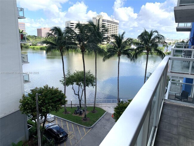 Foto del edificio - 5085 NW 7th St