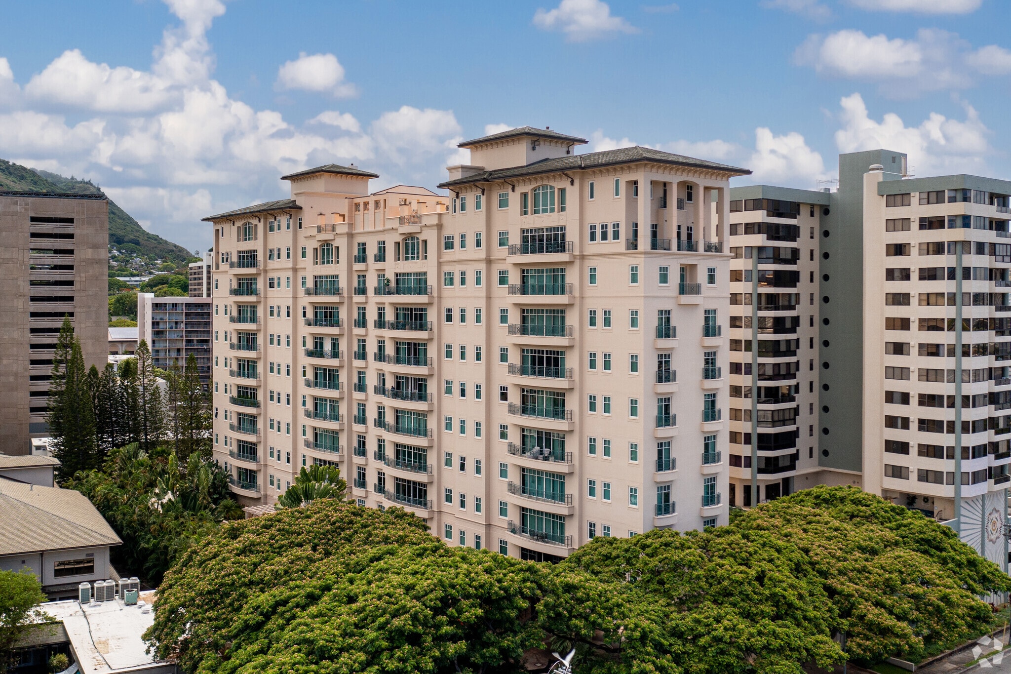 The Courtyards at Punahou