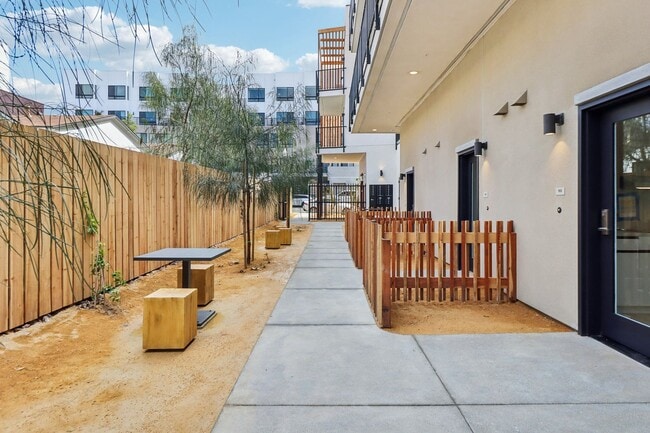 Foto del edificio - 4456 30th Street - North Parks Elevated Spanish Style Community