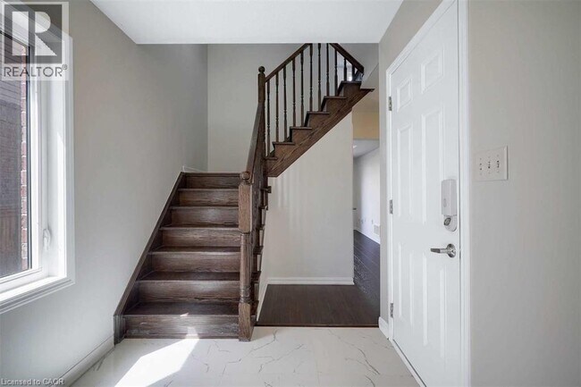 Photo du bâtiment - 22 Donomore Dr