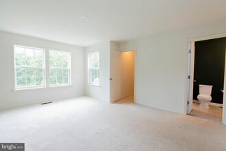 Building Photo - 608 Thumper Dr