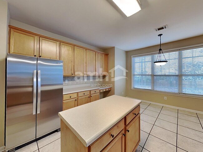 Building Photo - 2632 Back Creek Chase